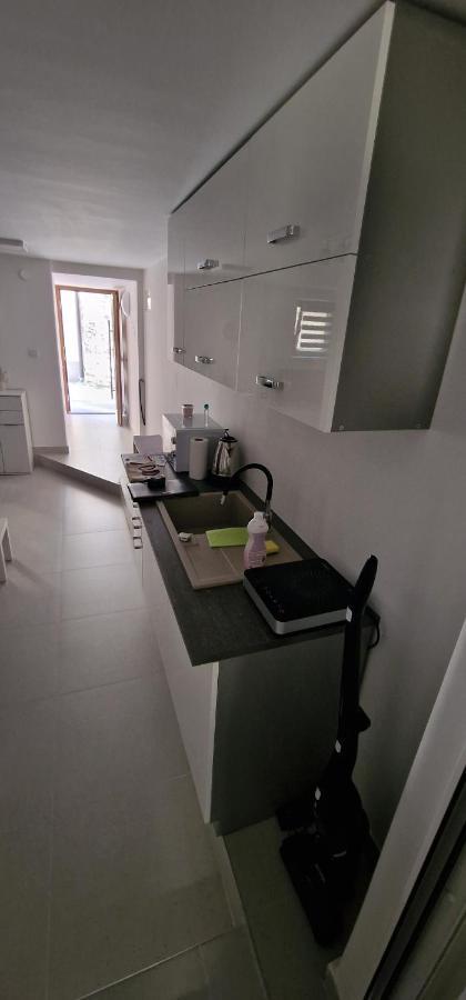 Zad Senj Apartman מראה חיצוני תמונה