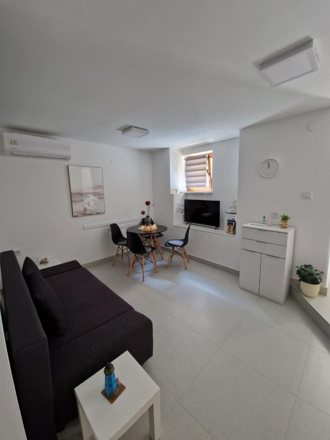 Zad Senj Apartman מראה חיצוני תמונה